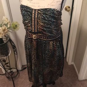 Strapless, midi dress. Size 2X